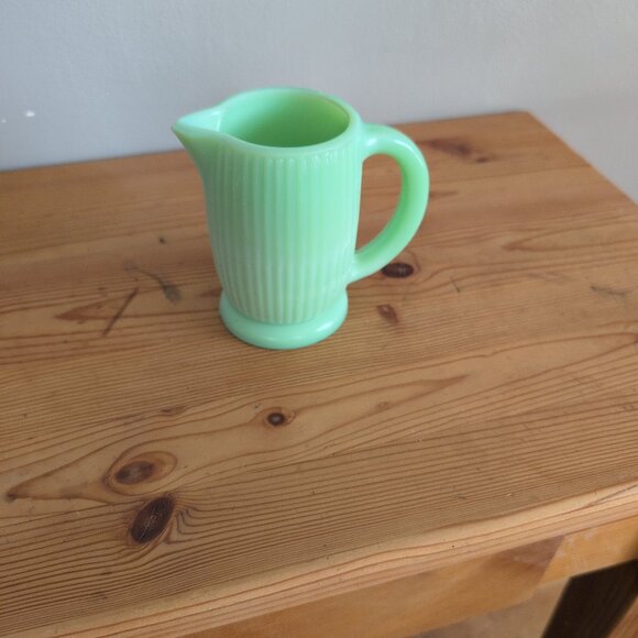 Vintage Jaedite Sugar Bowl With Lid And Creamer - Picture 5 of 8